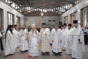 Архиепископ Зосима совершил Божественную литургию в стенах спортзала школы № 1 г. Беслана 